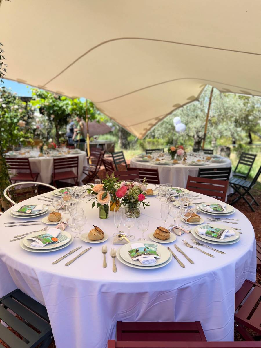 Mobilier événementiel haut de gamme : louez l'élégance avec Riviera Loc Events