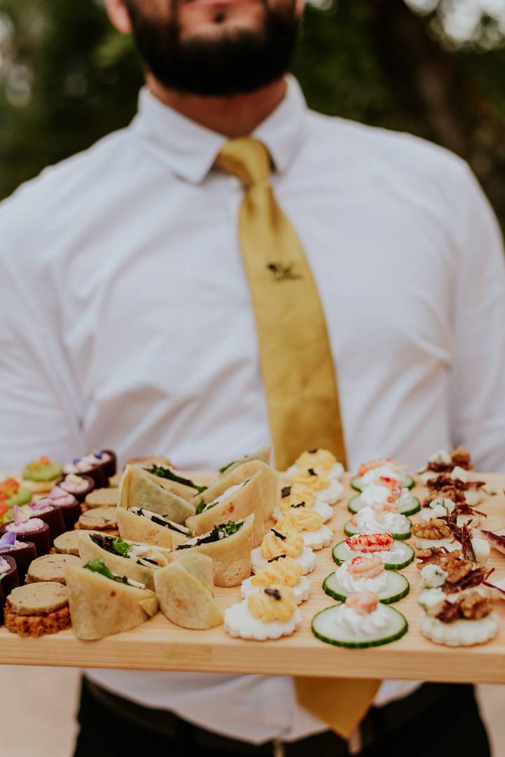 Trouver un traiteur d'exception pour votre mariage sur mesure près de Roquebrune-sur-Argens en région PACA 83