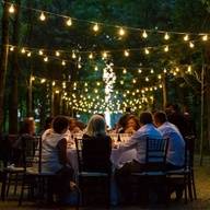 Riviera Loc Events, votre partenaire pour la location de guirlandes lumineuses pour votre événement dans le Var