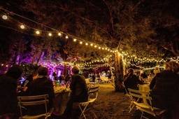 Riviera Loc Events, votre partenaire pour la location de guirlandes lumineuses pour votre événement dans le Var