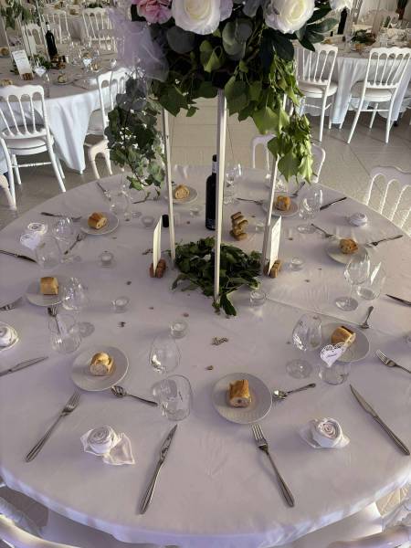 Saveurs raffinées, présentation soignée : sublimez vos événements avec Best Events.