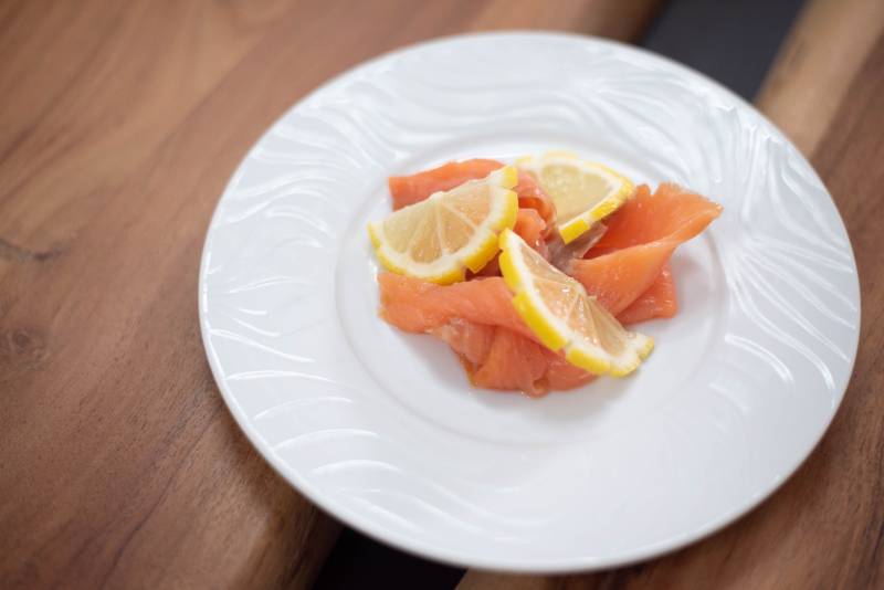 Menu pour Repas Assis à l'Assiette dans le Var 83
