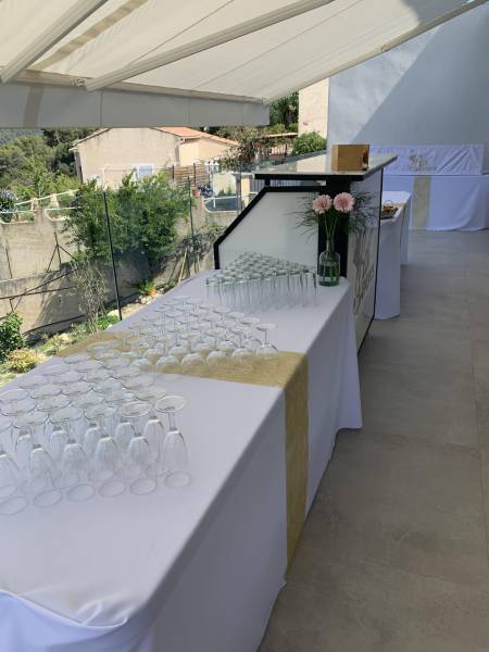 Wok gastronomique pour un cocktail de mariage exotique et moderne Mariage réussi entre tradition asiatique et élégance à la française.